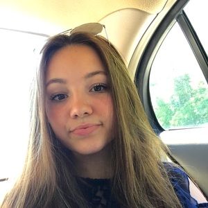 Meet your Posher, Addison